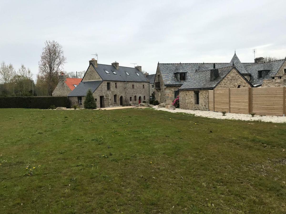 Charmante Maison Entre Terre Et Mer Plouaret Exteriör bild